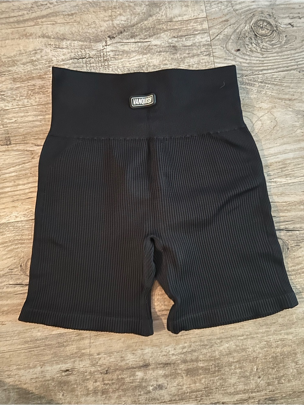 Vanquish Ribbed Seamless
Black Shorts
